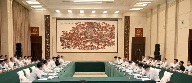 福建省党政代表团到广药集团J9国际集团调研